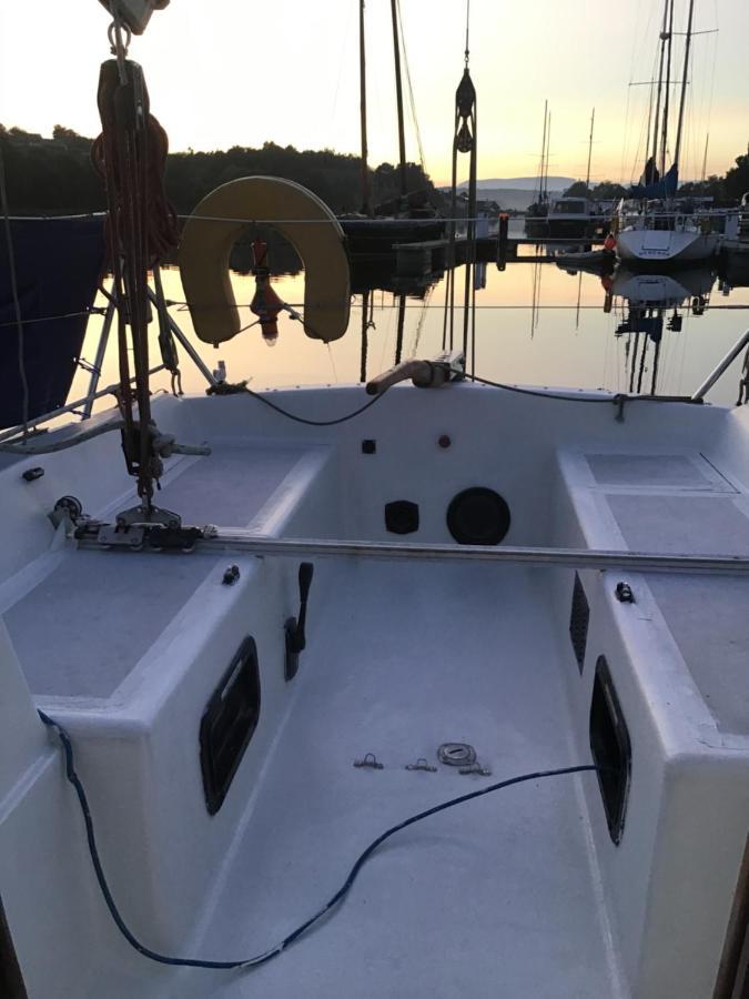 Yacht Highwayman Ξενοδοχείο South Kessock Εξωτερικό φωτογραφία